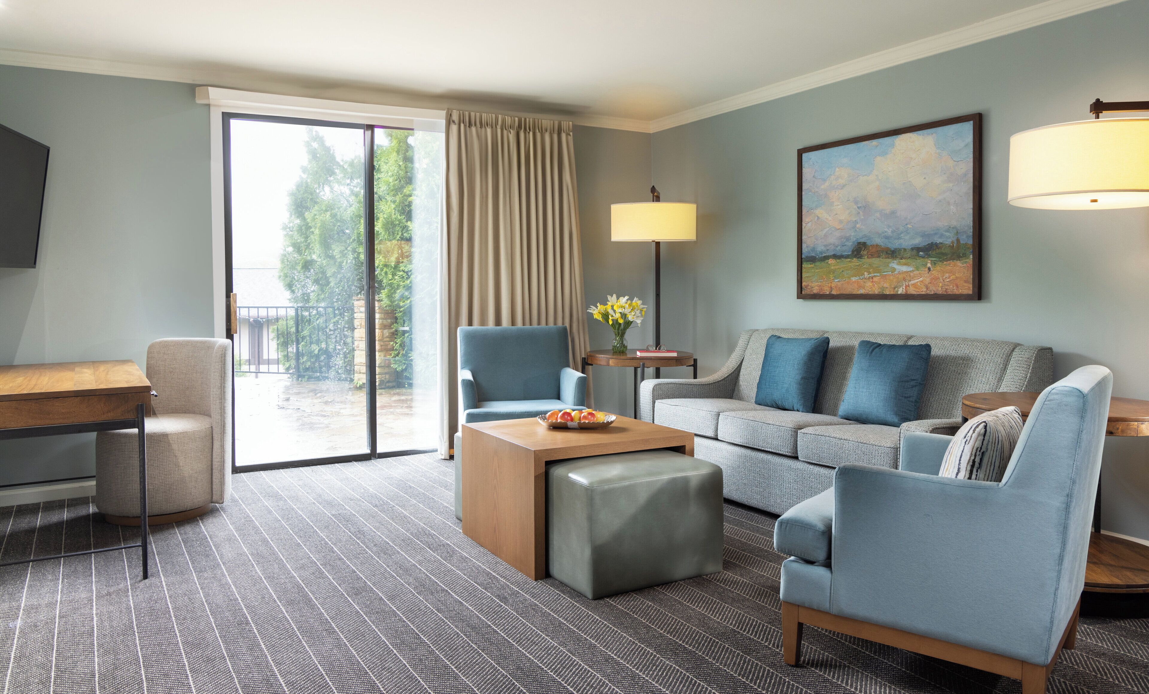 standard suite | 1 bedroom, individually decorated, desk, iron/ironing board