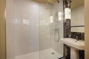 Executive Room | Bathroom