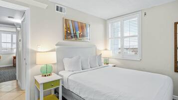 Camera Standard, 2 camere da letto | Una cassaforte in camera, una scrivania, ferro/asse da stiro