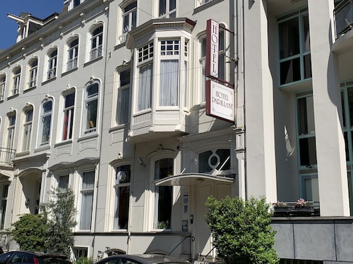 Hotel Parklane
