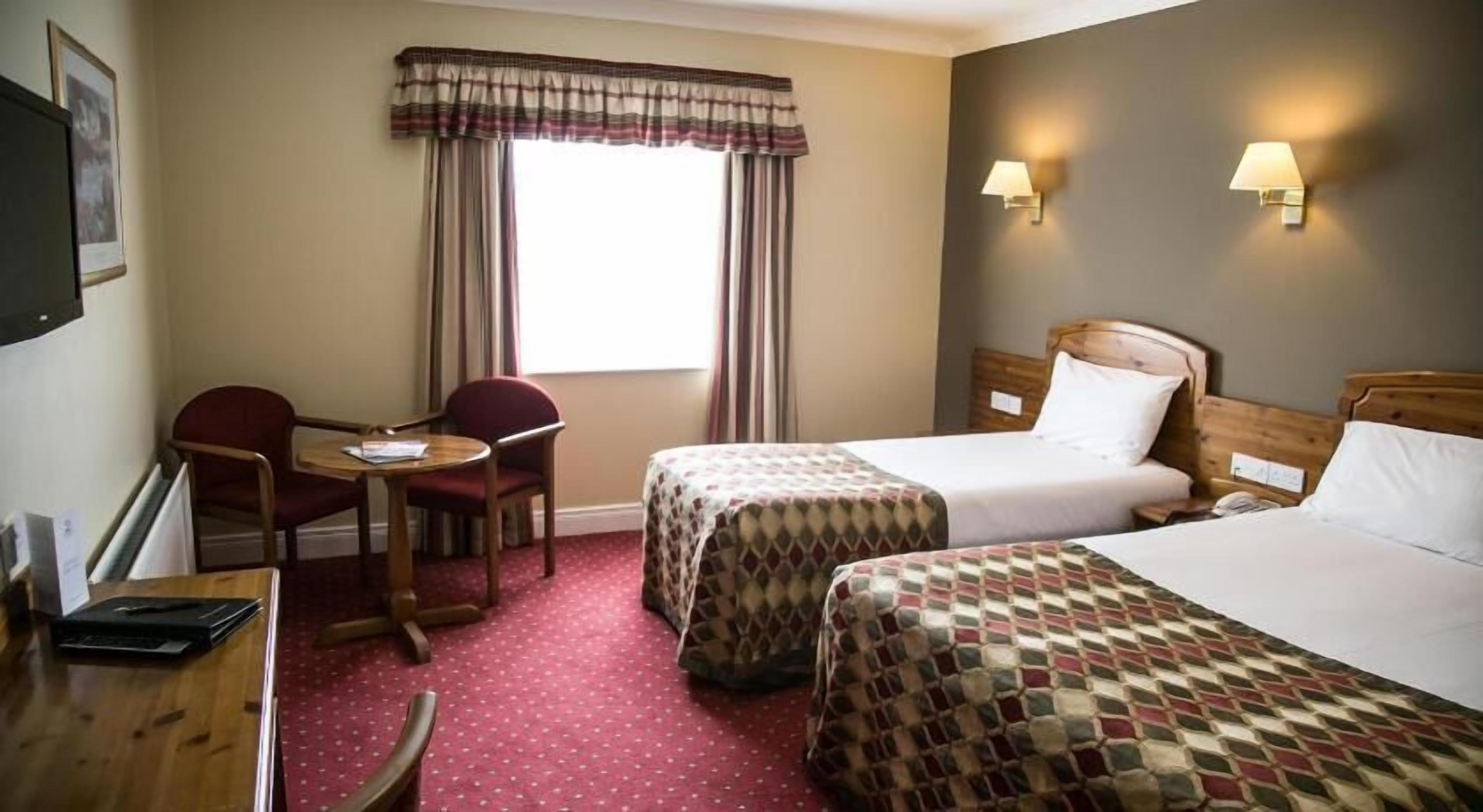 1 bedroom, in-room safe, desk, iron/ironing board