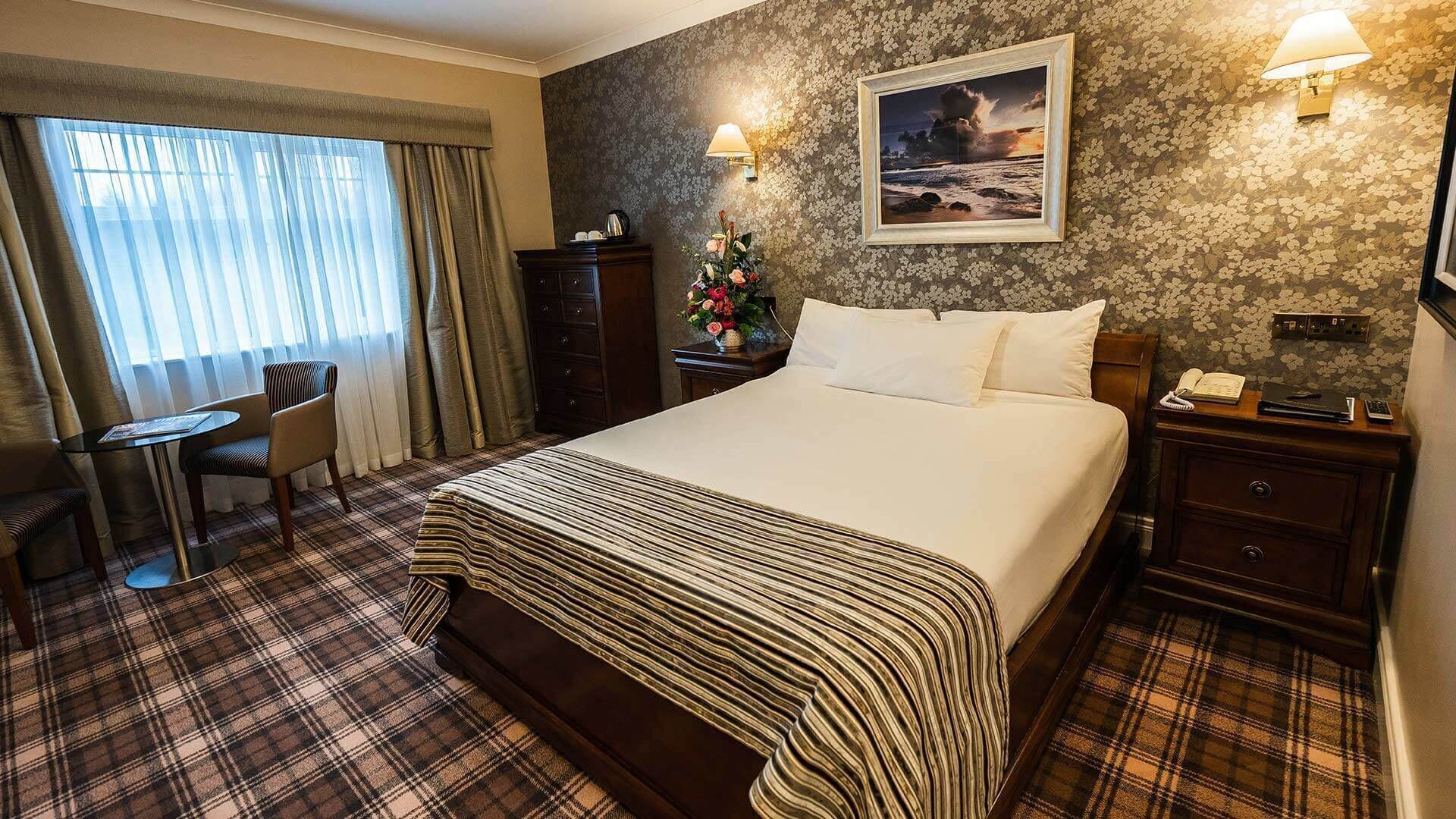 1 bedroom, in-room safe, desk, iron/ironing board