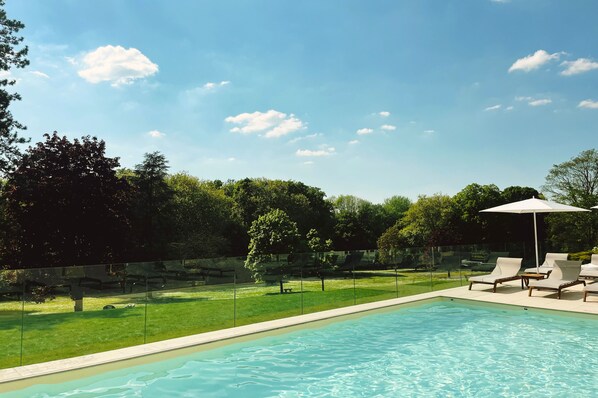 Alberca al aire libre por temporada 