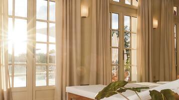 Espace de soins pour les couples, sauna, bain à remous, hammam, massages