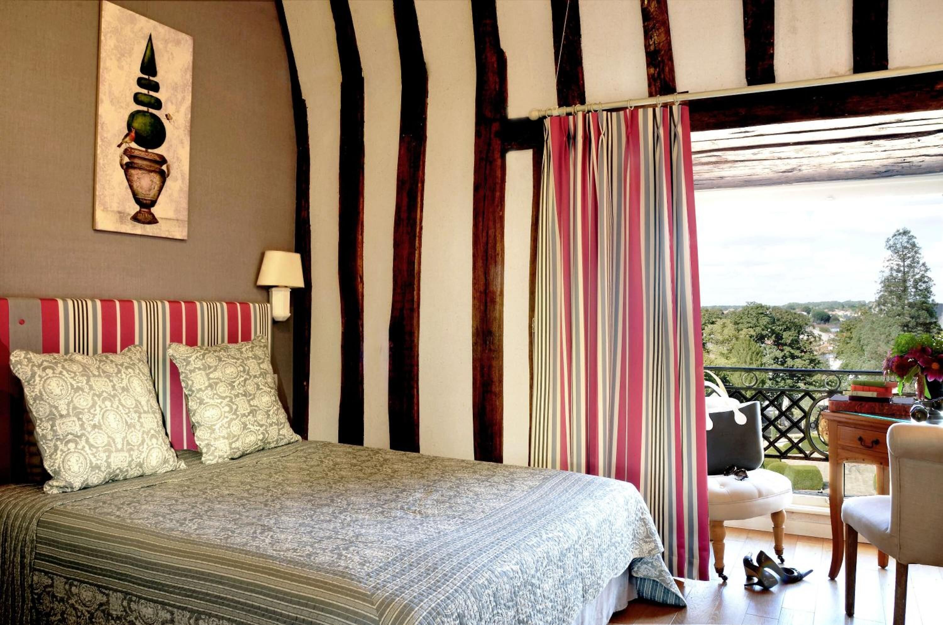 in-room safe, blackout curtains, free cots/infant beds, free wifi