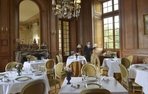 Lounge - Chateau Colbert (Maulevrier)