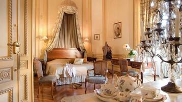 Tweepersoonskamer (Prestige) | Een kluis op de kamer, verduisterende gordijnen, gratis babybedden