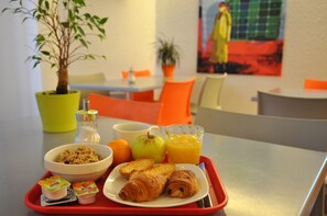 Desayuno buffet todos los días (con cargo)