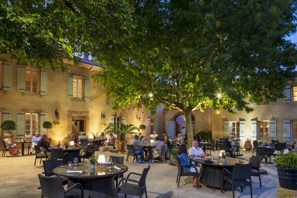 Le Pré Du Moulin - Maison Alonso - Hôtel Restaurant - Orange