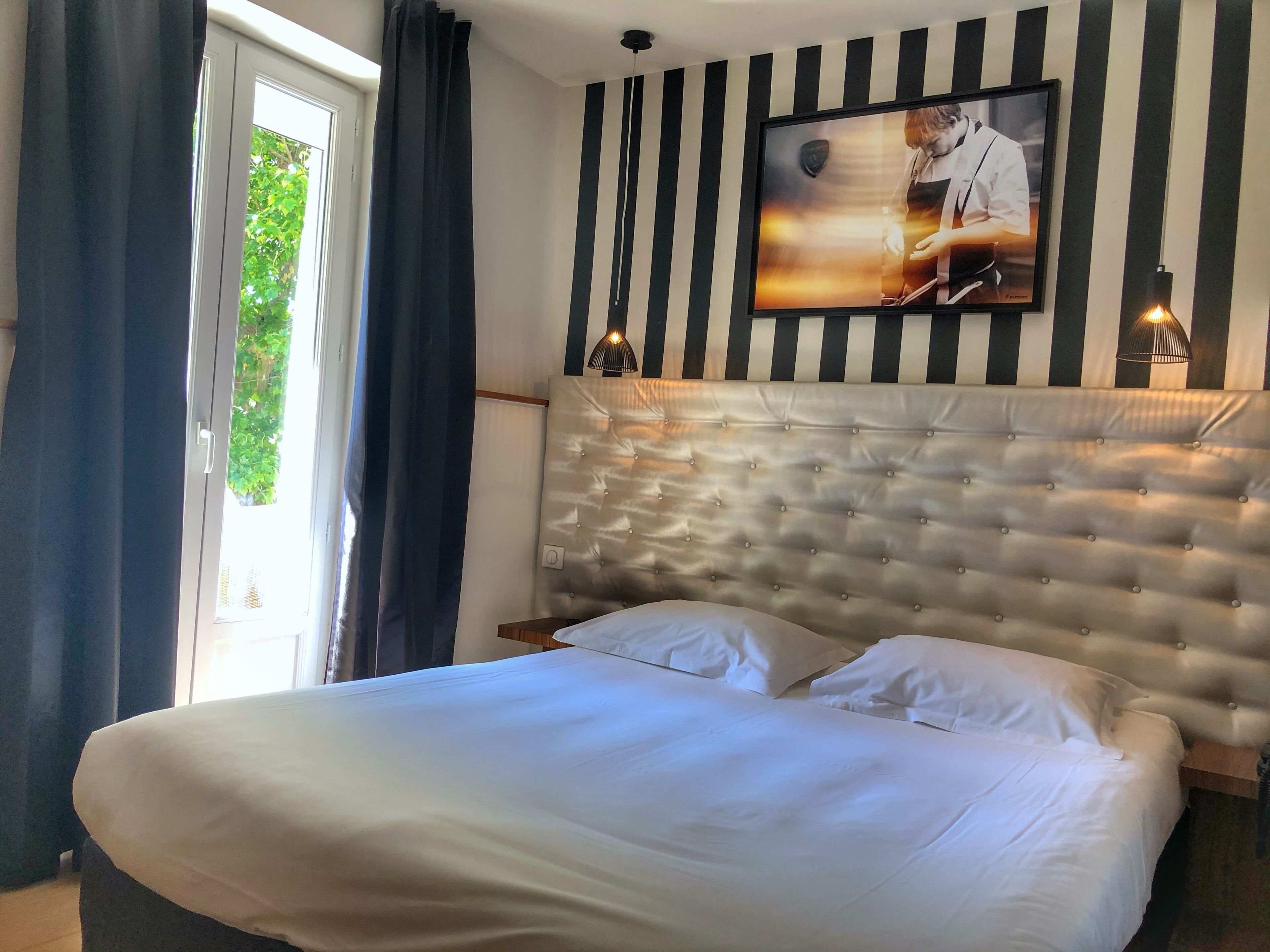 Chambre Double Classique | Literie de qualité supérieure, minibar, coffres-forts dans les chambres