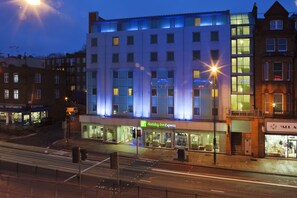 Exterior - Holiday Inn Express London - Swiss Cottage by IHG (London)