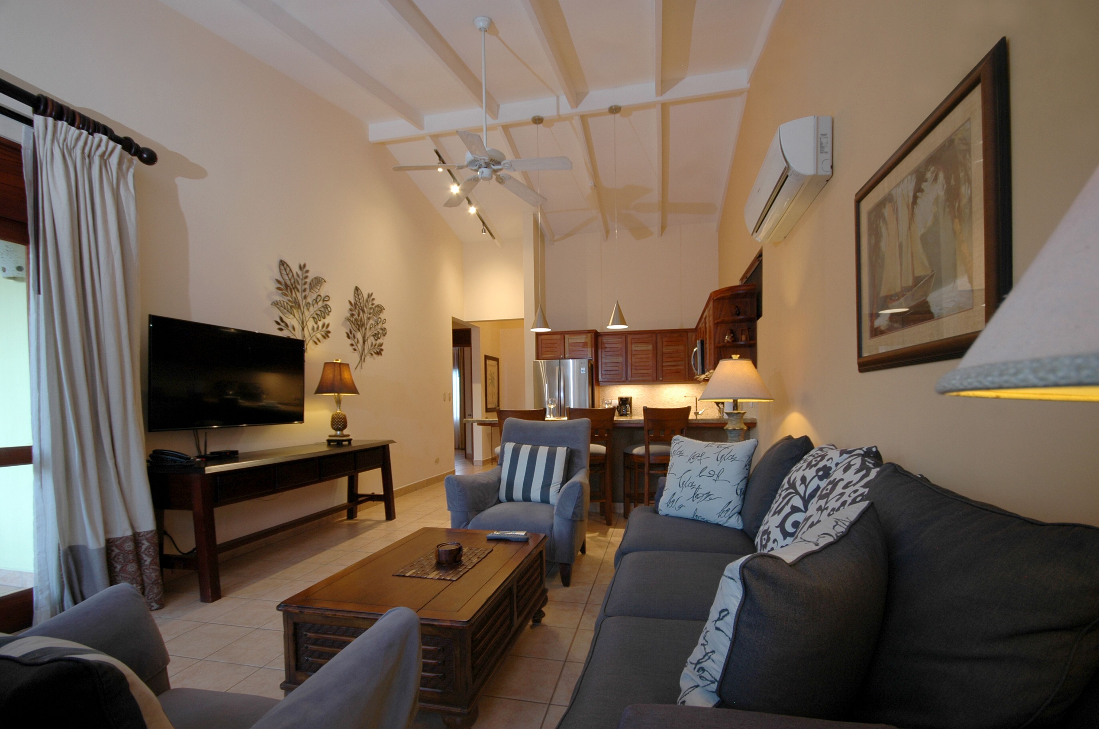 Club Del Sol by Dream Makers