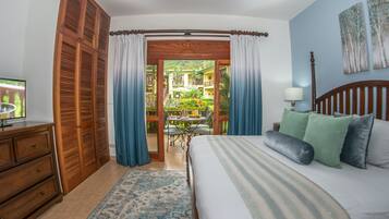 Condo Premium, 2 habitaciones, balcón, vista a la alberca | Vista desde la habitación