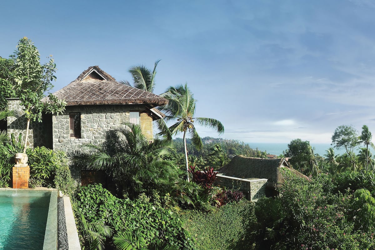Premium Suite, 1 King Bed, Sea View | Minibar, in-room safe, desk, blackout curtains