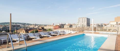 Outdoor pool, sun loungers