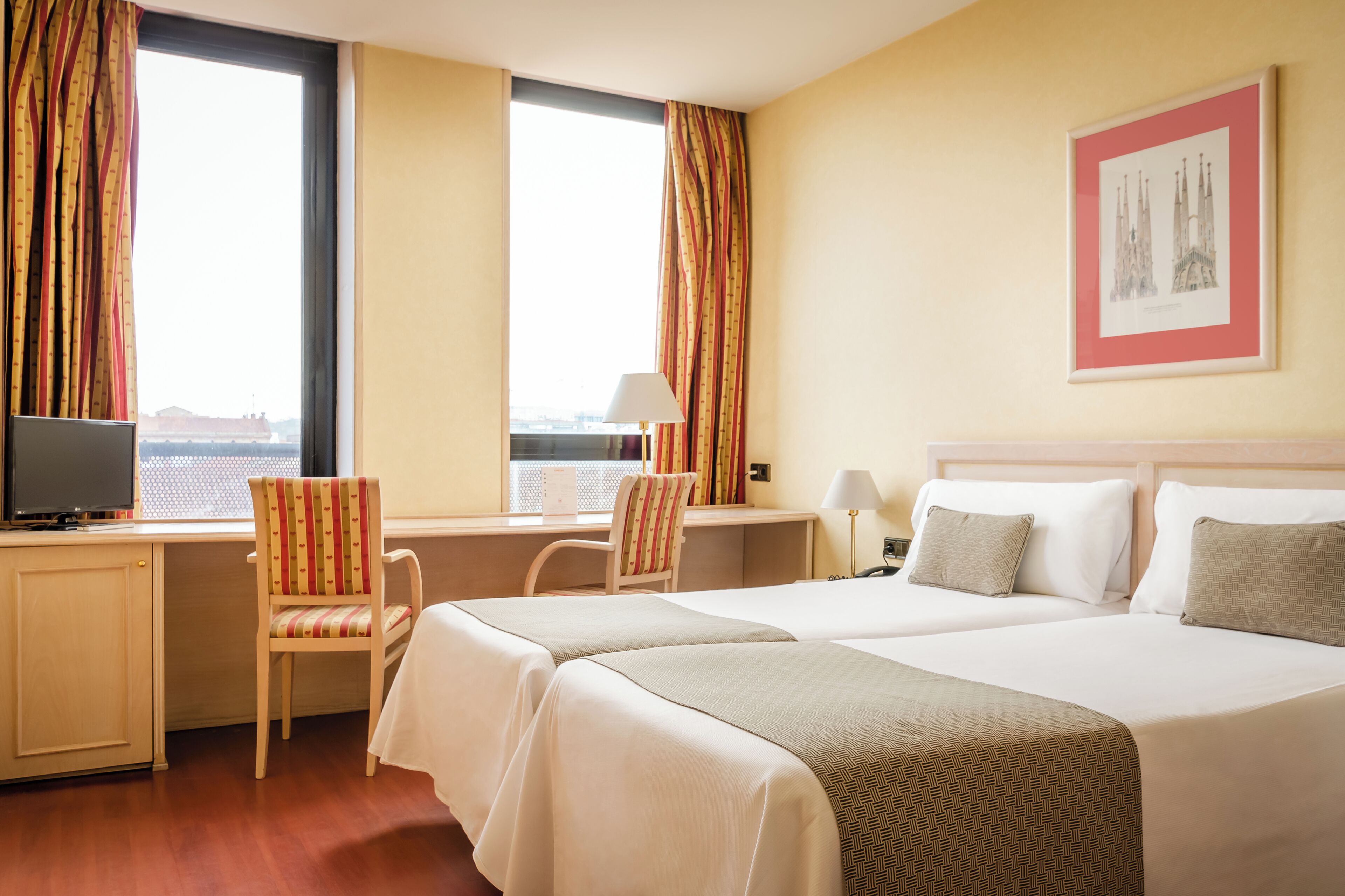 Premium bedding, minibar, in-room safe, desk
