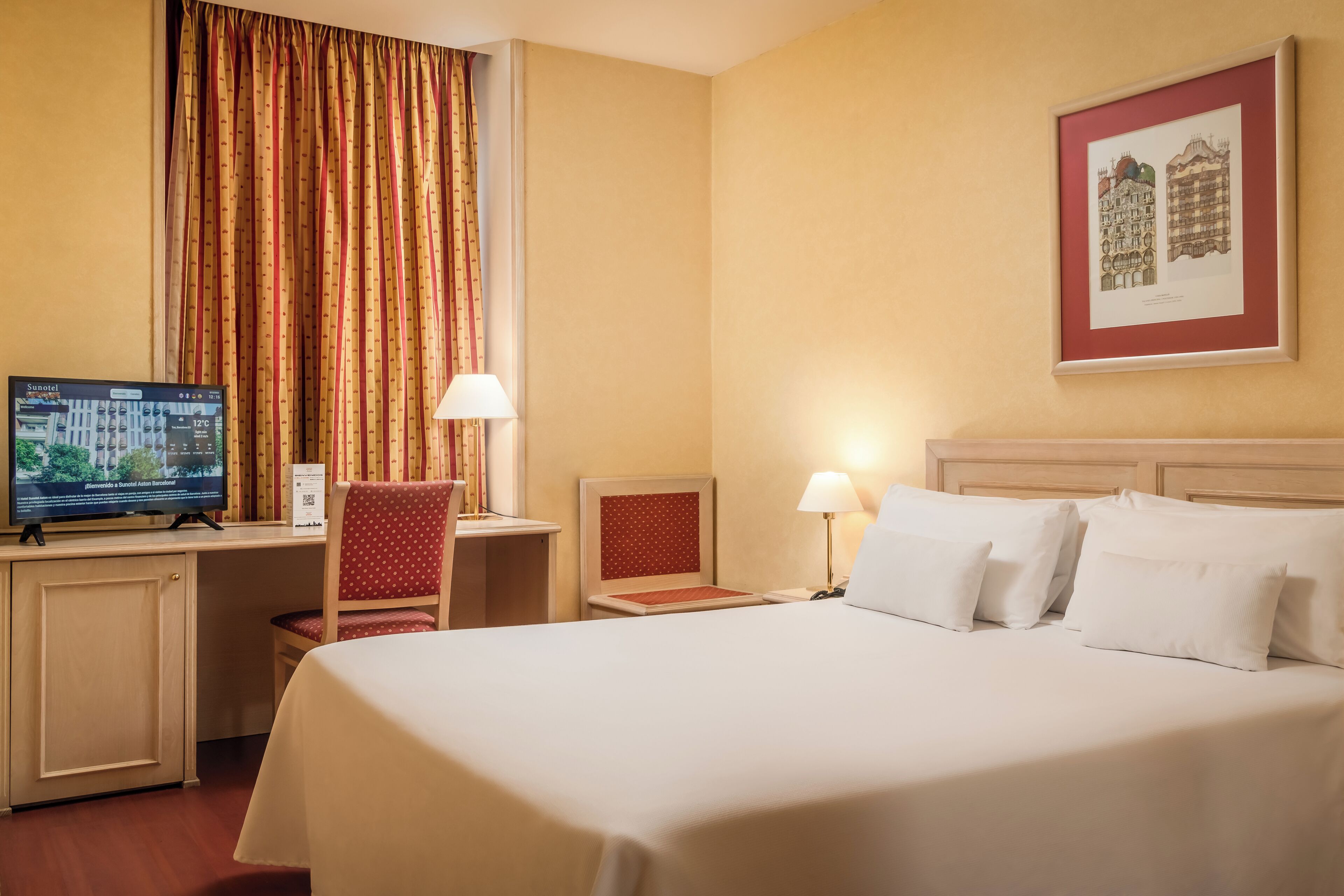 Premium bedding, minibar, in-room safe, desk