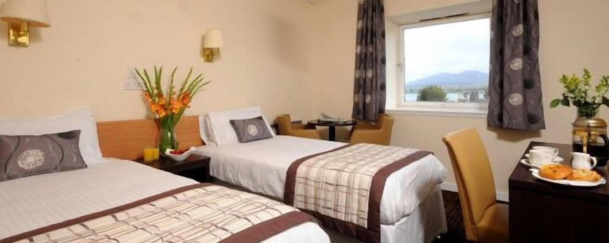 Desk, WiFi (free), bed sheets