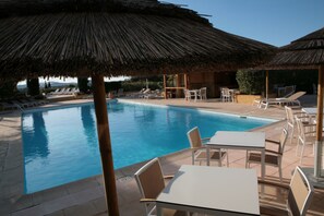 2 outdoor pools - Résidence Padro (Montegrosso)