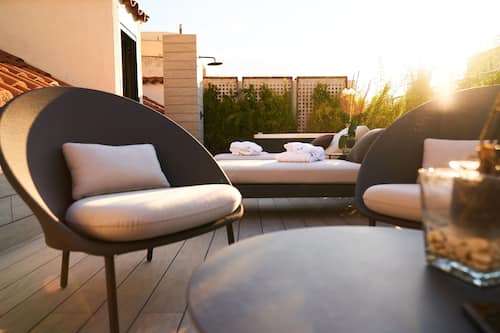 Luxury Penthouse, Hot Tub (Terrace) | Hypo-allergenic bedding, down comforters, Select Comfort beds, minibar