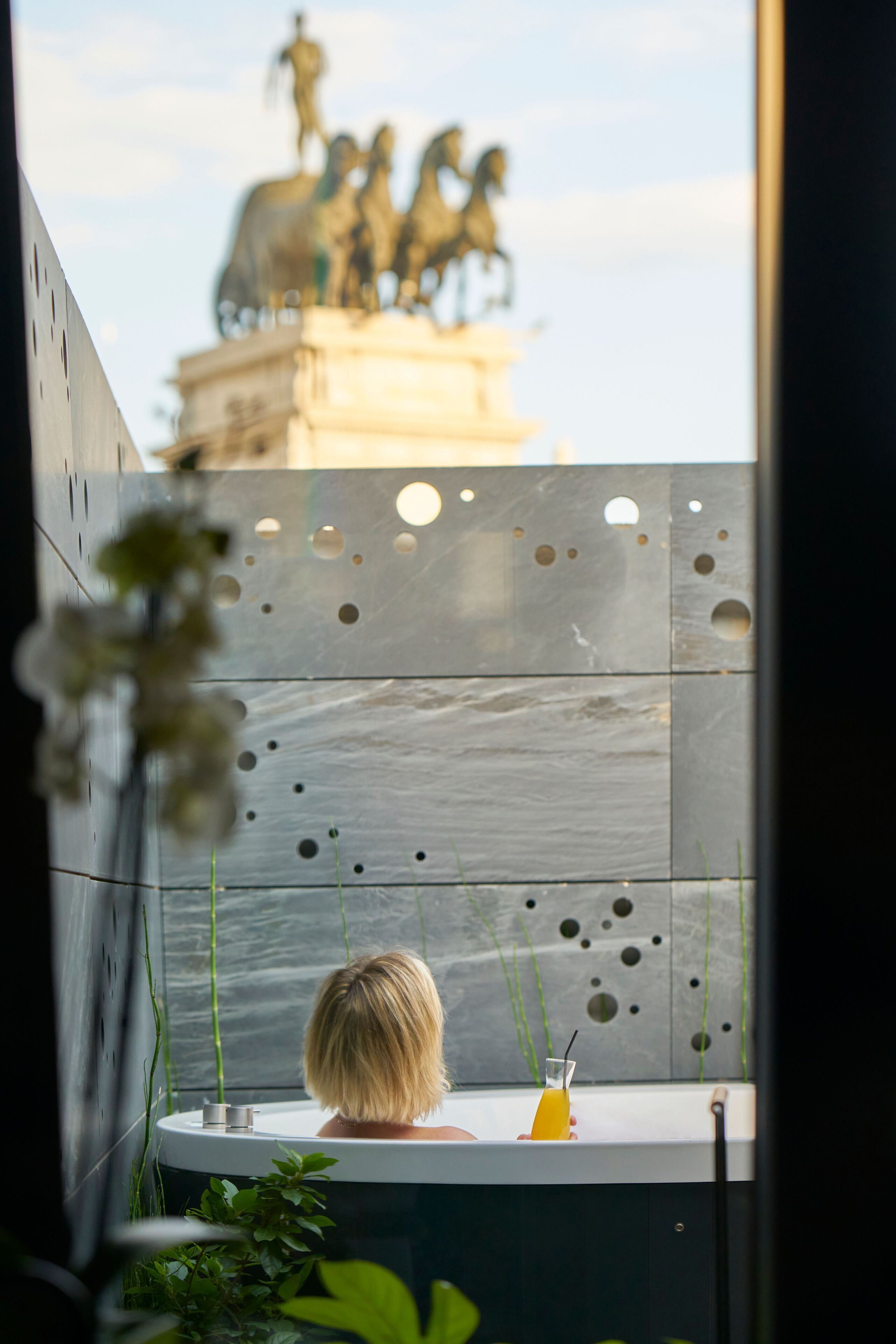 luxury penthouse, hot tub (terrace) | 1 bedroom, hypo-allergenic bedding, down duvets, select comfort beds