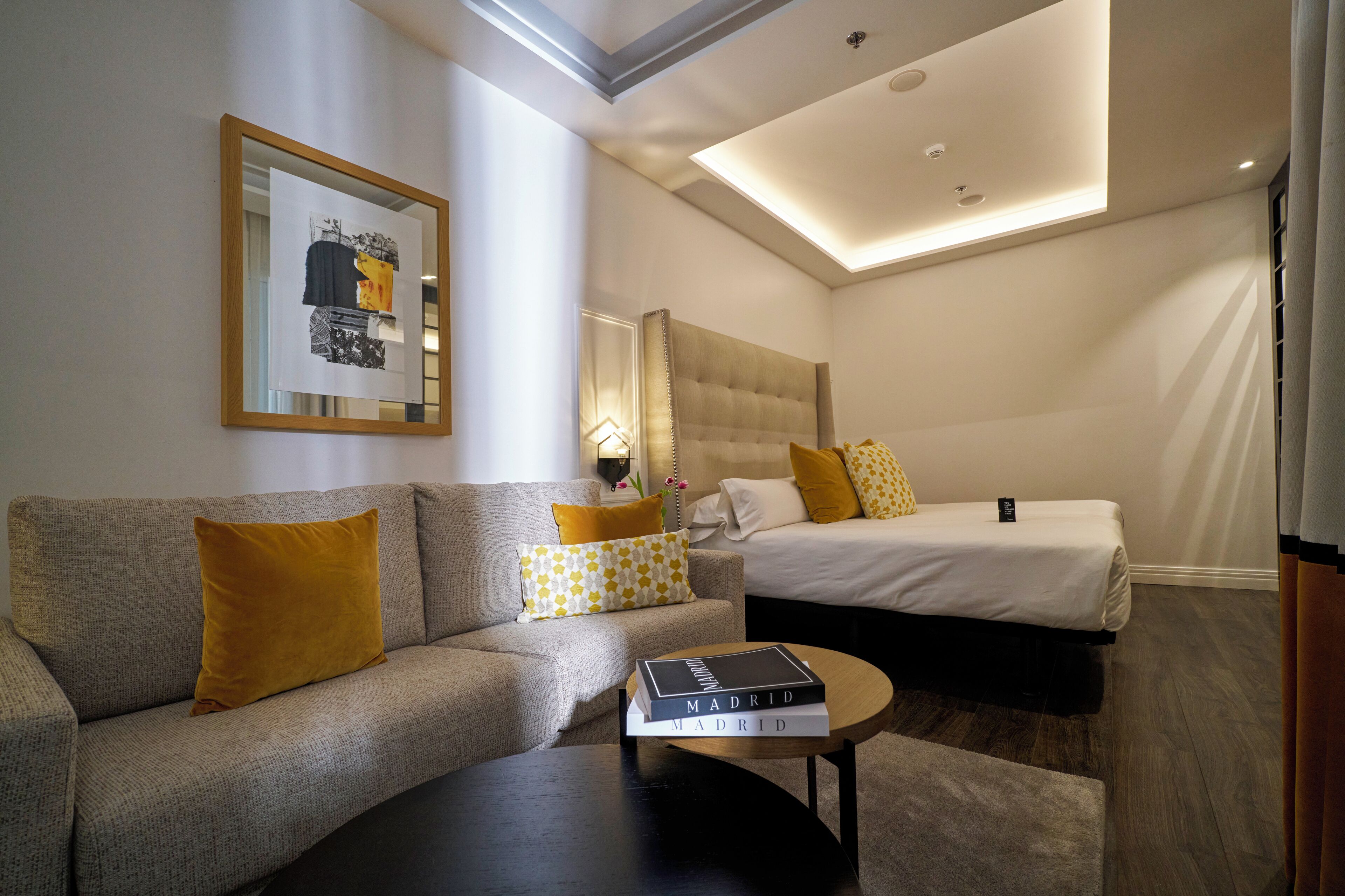 junior suite (interior) | 1 bedroom, hypo-allergenic bedding, down duvets, select comfort beds