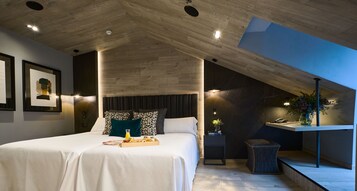 奢华顶层房, 热水浴缸 (Terrace) | 防过敏的被褥、羽绒被、Select Comfort 床、迷你吧