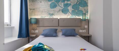 Superior Double Room, 1 Double Bed | Desk, soundproofing, iron/ironing board, bed sheets