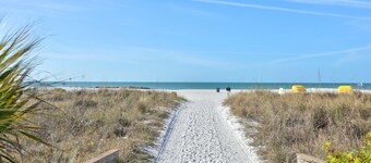 Gulf Winds Beach Resort