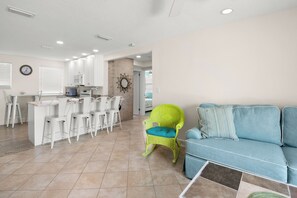 Condo, 2 Bedrooms, Kitchen - Gulf Winds Beach Resort (St. Pete Beach)