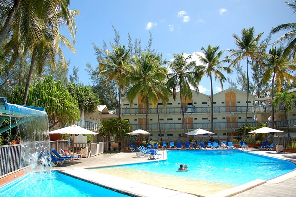 2 outdoor pools, open 9:00 AM to 7:00 PM, pool umbrellas, pool loungers