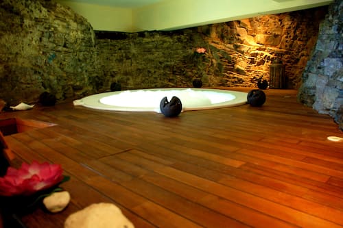 Sale per trattamenti di coppia, sauna, vasca idromassaggio, bagno turco