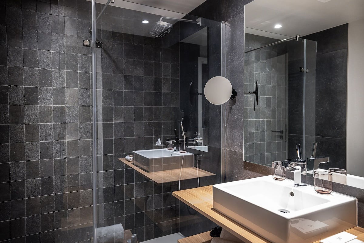 room (chambard) | bathroom | deep-soaking bathtub, free toiletries, hair dryer, bathrobes