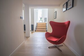 Suite | Minibar, in-room safe, individually decorated, individually furnished