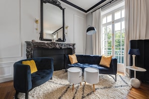 Deluxe Double Room | Minibar, in-room safe, desk, soundproofing
