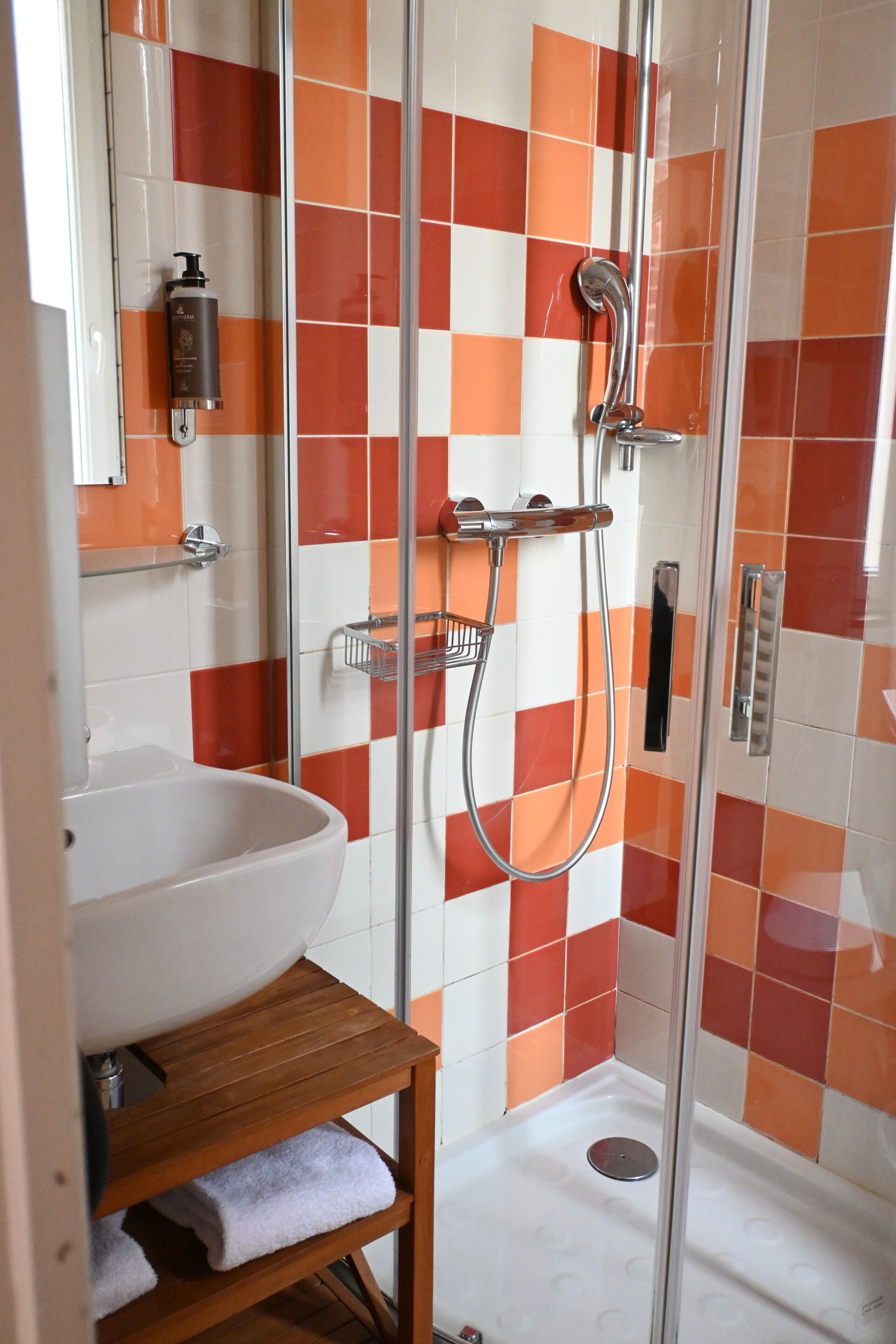 double or twin room, courtyard area | bathroom | hair dryer, towels