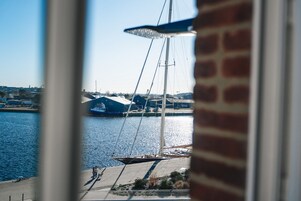 In-room safe, desk, soundproofing, iron/ironing board