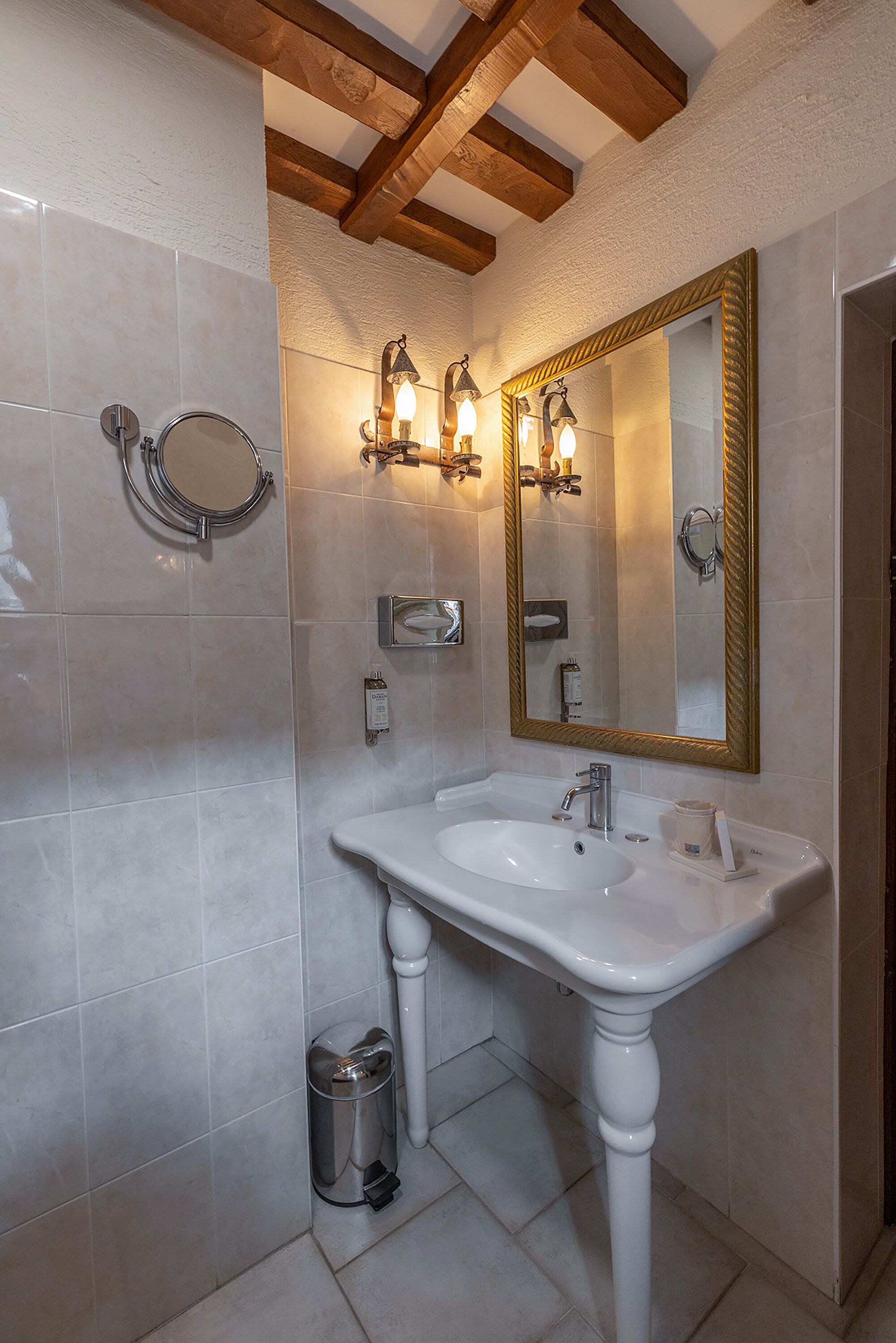 superior double room | bathroom | hair dryer, bathrobes, slippers, towels