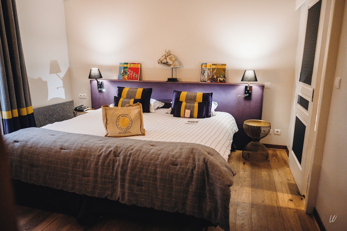 Suite Confort, aire acondicionado | Camas con pillow-top, minibar y caja de seguridad en la habitación