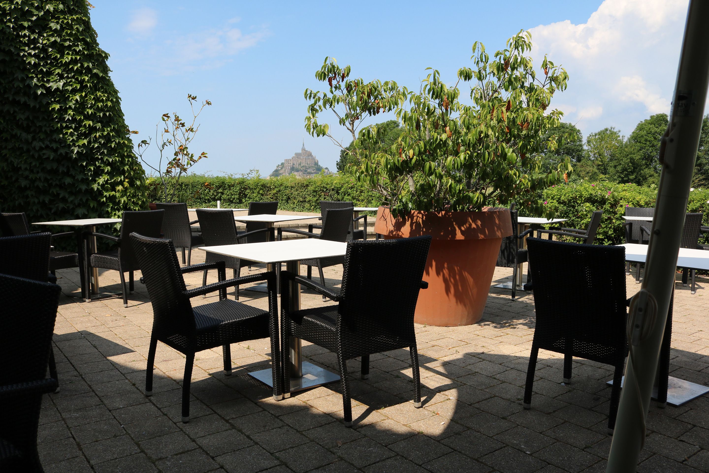 breakfast, lunch, dinner served; local cuisine, garden views