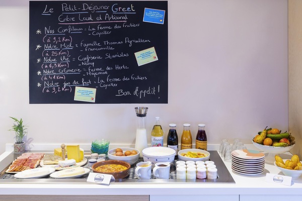 Colazione a buffet a pagamento, servita tutte le mattine