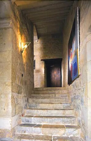 Staircase - Hôtel la Garissade (Coeur-de-Causse)