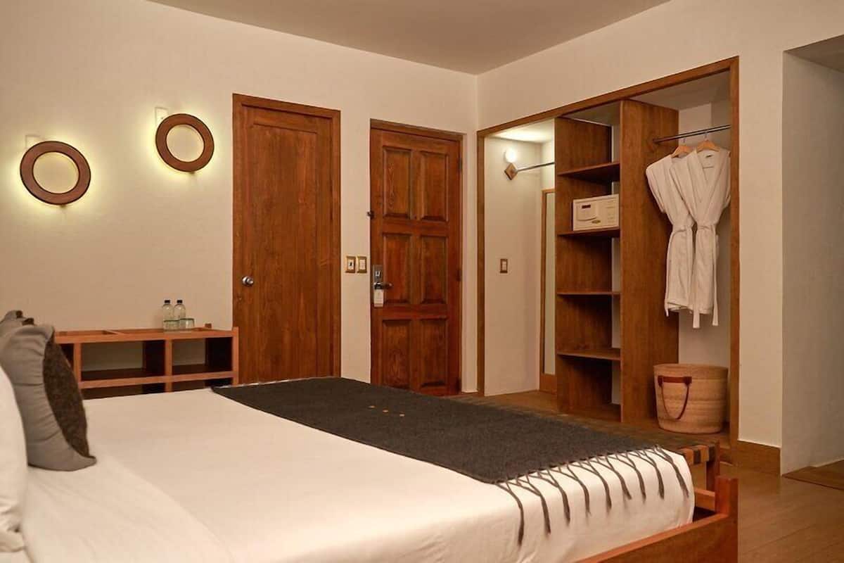 Chambre Familiale | Literie de qualité supérieure, coffres-forts dans les chambres