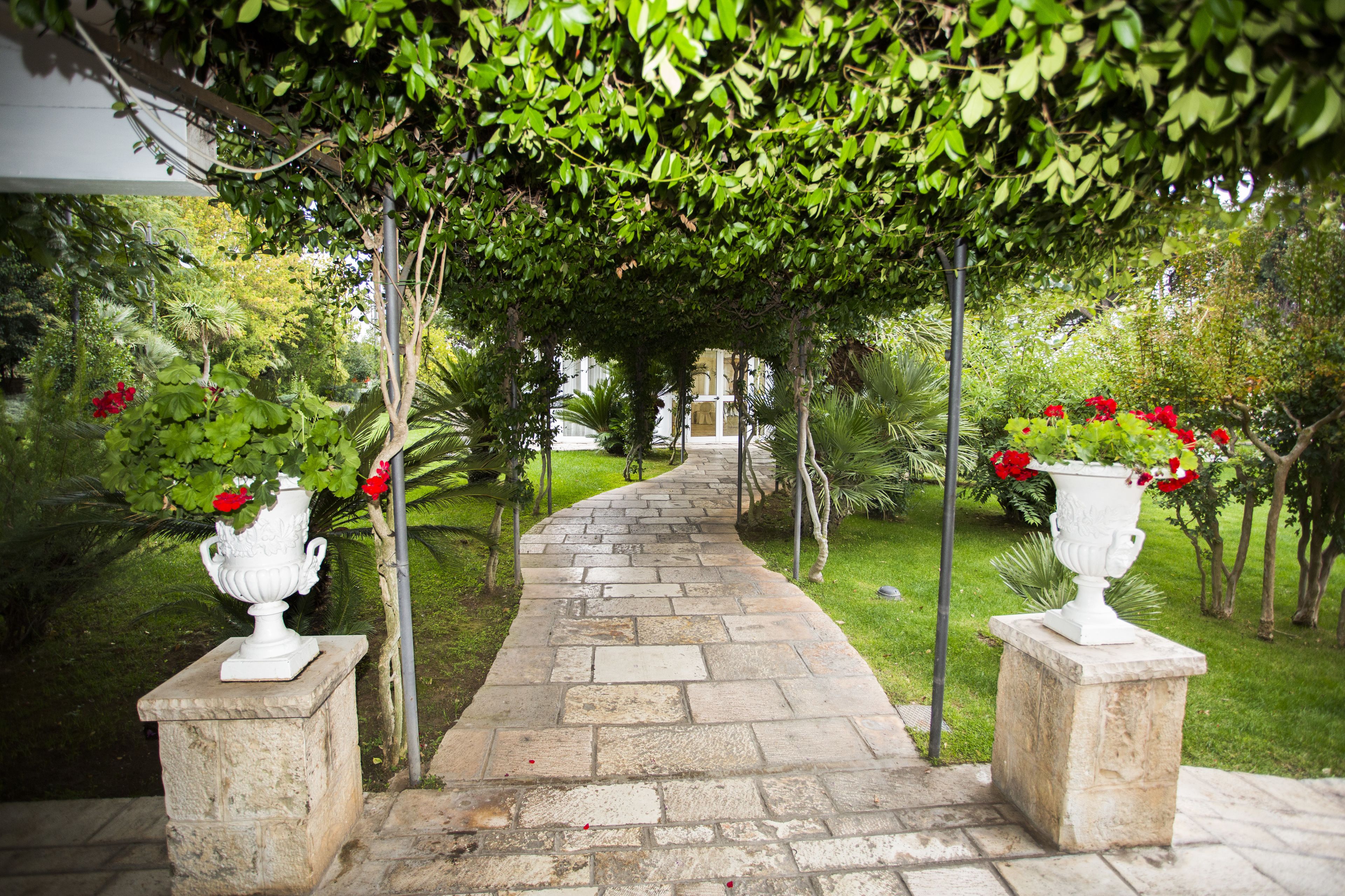 breakfast, lunch, dinner served; italian cuisine, garden views