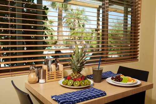 Premium Room, 1 King Bed, Kitchen, Pool View | Private kitchen
