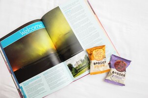 办公桌、免费 WiFi、床单