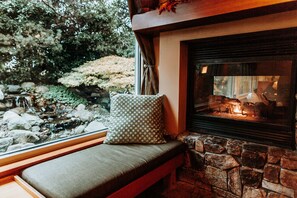 Body treatments, hot stone massages, deep-tissue massages - Chrysalis Inn & Spa Bellingham, Curio Collection by Hilton (Bellingham)