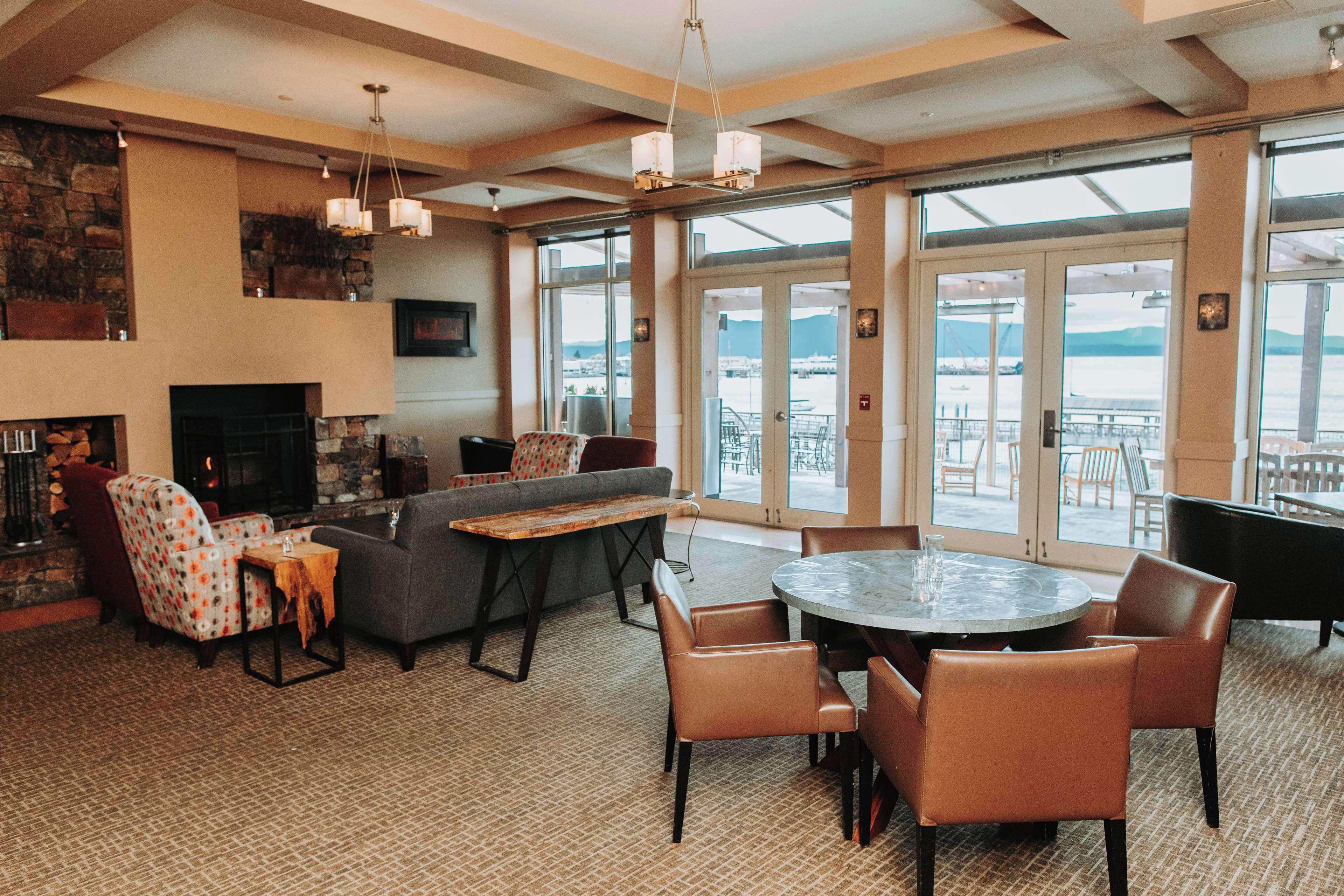 1 bedroom, premium bedding, down duvets, minibar