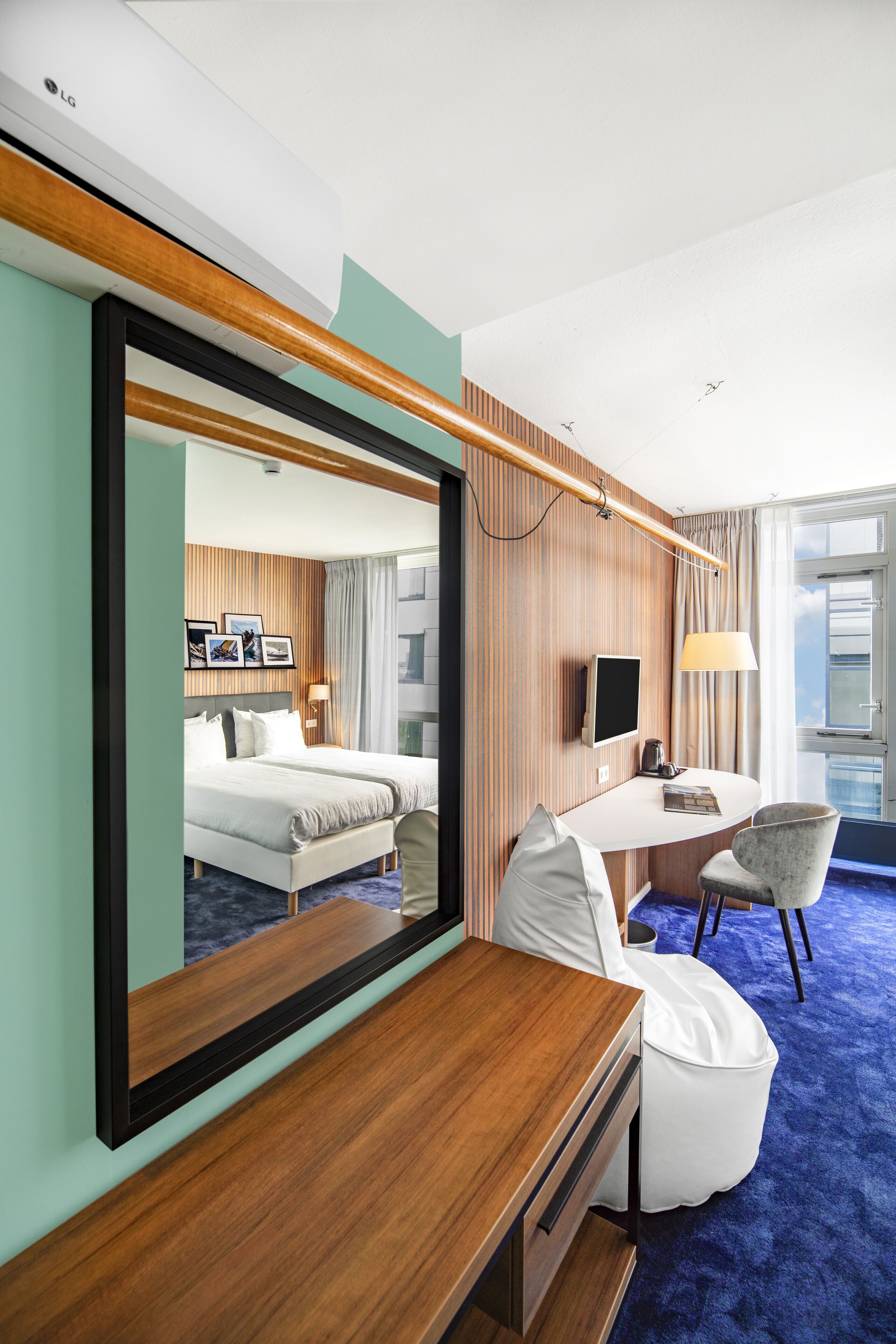 standard double or twin room (matroos) | desk, blackout curtains, iron/ironing board, free wifi