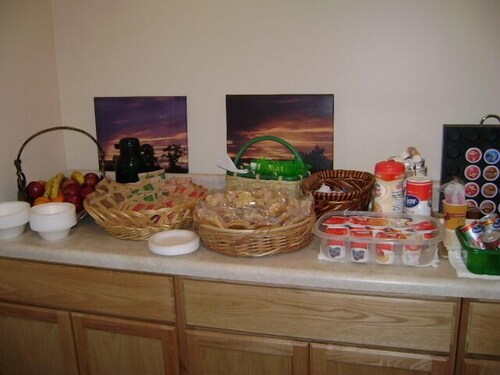 Douglas Inn & Suites